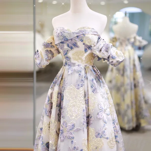 Chic / Beautiful Lavender Printing Prom Dresses 2025 A-Line / Princess Off-The-Shoulder Short Sleeve Backless Floor-Length / Long Prom Formal Dresses