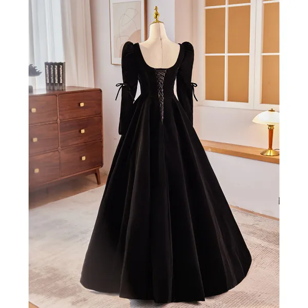 Audrey Hepburn Style Black Velvet Winter Prom Dresses 2024 ALine