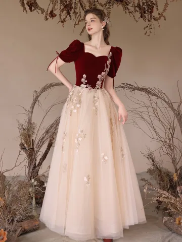 Chic Belle Bordeaux Faux Diamant En Dentelle Fleur Velours Robe De Bal 2024 Princesse Encolure Carrée Manches Courtes Dos Nu Longue Promo Robe De Ceremonie