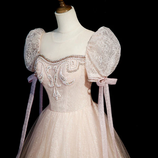 Élégant Rougissant Rose Perlage Faux Diamant Robe De Bal 2023 Princesse Encolure Dégagée Manches Courtes Noeud Dos Nu Longue Robe De Ceremonie