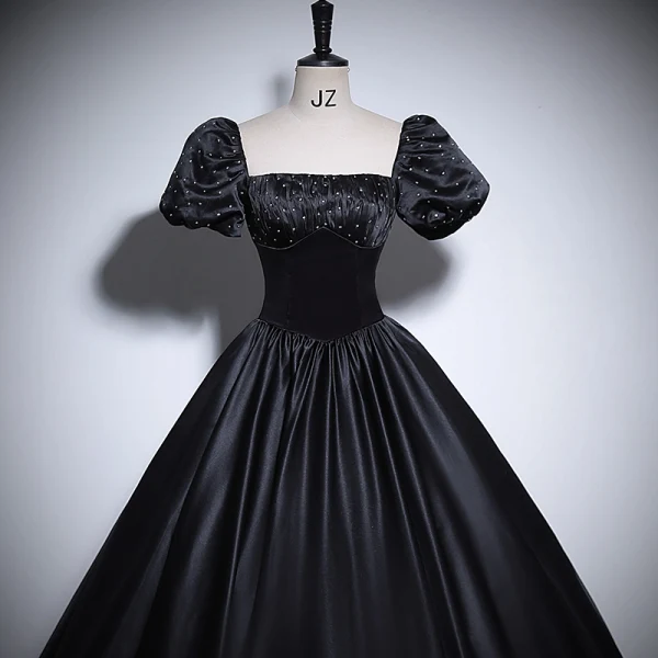 Vintage / Retro Black Satin Prom Dresses 2024 Ball Gown Square Neckline Puffy Short Sleeve Backless Floor-Length / Long Prom Formal Dresses