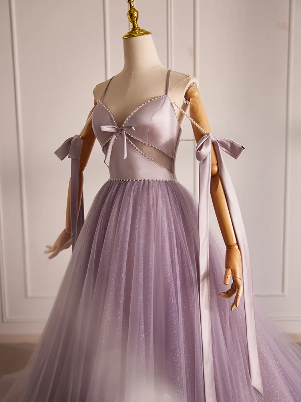 Charmant Lavendel Perlenstickerei Perle Schleife Ballkleider 2024 Ballkleid Spaghettiträger Ärmellos Rückenfreies Sweep / Pinsel Zug Ball Festliche Kleider