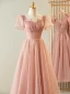 Simple Rougissant Rose Glitter Robe Demoiselle D'honneur 2023 Princesse Encolure Carrée Gonflée Manches Courtes Dos Nu Thé Longueur Robe Demoiselle D'honneur