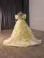 High End Gelb Fallende Rüsche Handgefertigt Perlenstickerei Perle Pailletten Ballkleider 2026 Meerjungfrau Off Shoulder Lange Ärmel Rückenfreies Sweep / Pinsel Zug Festliche Kleider