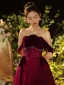 Elegante Burgunderrot Ballkleider 2022 A Linie Perle Bandeau Ärmellos Rückenfreies Schleife Lange Festliche Kleider