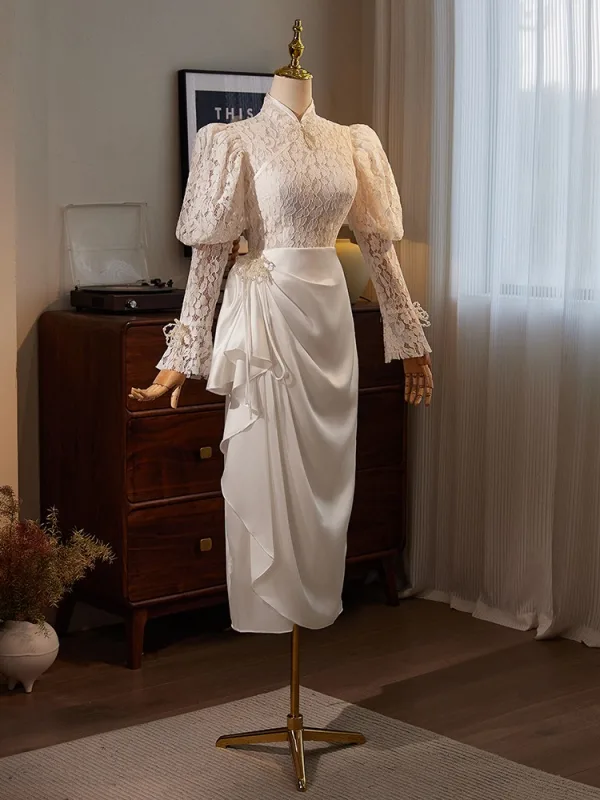 Vintage / Retro Ivory Beading Pearl Lace Flower Satin Engagement Wedding Dresses 2025 Trumpet / Mermaid High Neck Long Sleeve Backless Bow Tea-length