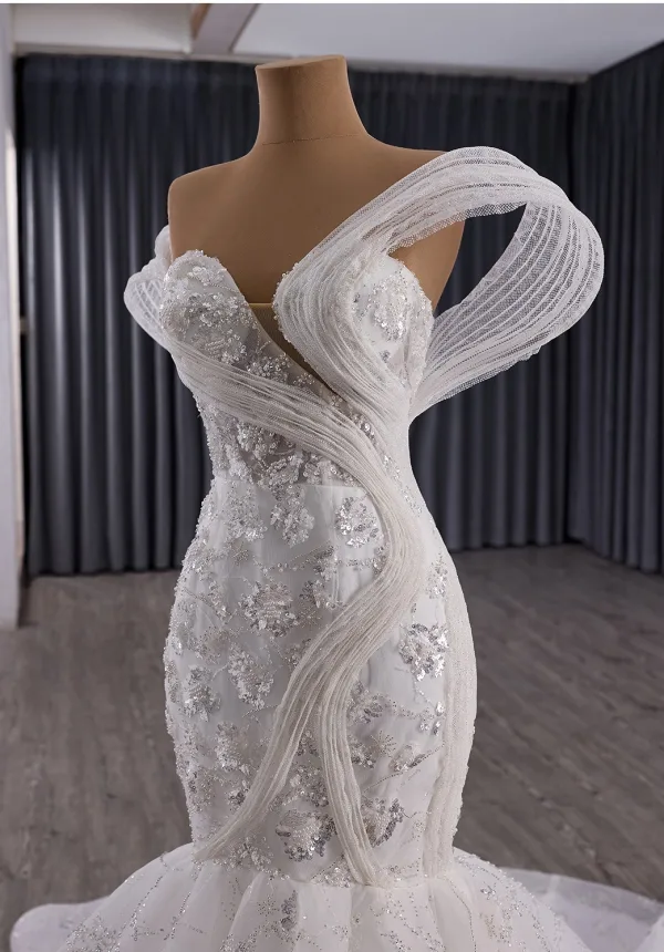 Luxury / Gorgeous White Handmade  Beading Pearl Sequins Rhinestone Wedding Dresses 2025 Trumpet / Mermaid Strapless Sleeveless Backless Court Train
