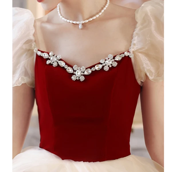 Chic / Beautiful Burgundy Rhinestone Cascading Ruffles Prom Dresses 2023 A-Line / Princess Square Neckline Puffy Short Sleeve Backless Floor-Length / Long Formal Dresses