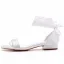 Sexy Weiß Satin Ball Flache Sandalen Damen 2023 Knöchelriemen Peeptoes Sandaletten