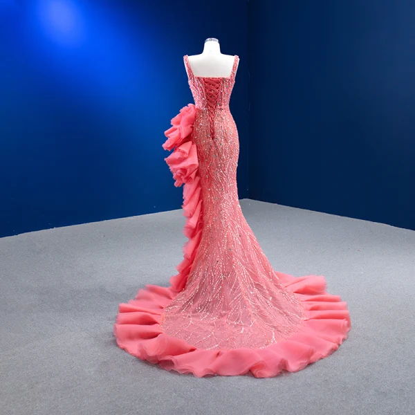 Haut de Gamme Chic / Belle Rose Bonbon Perlage Faux Diamant Paillettes Volants Robe De Soirée 2023 Trompette / Sirène Encolure Carrée Sans Manches Dos Nu Tribunal Train Soirée