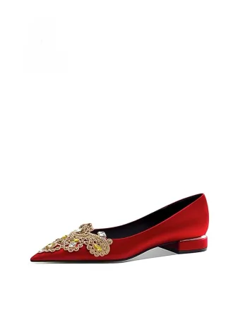 Kinesisk Stil Röd Rhinestone Satin Brudskor 2026 6 Cm Stilettklackar Spetsiga Bröllop Pumps