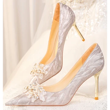 Chic Beautiful Champagne Pearl Rhinestone Wedding Shoes 2023 Leather 8 Cm Stiletto Heels Pointed Toe Wedding Pumps High Heels