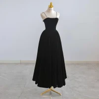 Vintage Schwarz Velour Heimkehr Kurzes Schwarzes Kleid Abiballkleider 2022 A Linie Spaghettiträger Perle Ärmellos Rückenfreies Wildleder Lange Festliche Kleider
