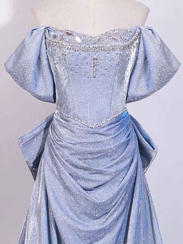 Charmant Bling Bling Bleu Ciel Perlage Faux Diamant Robe De Bal 2026 Princesse De l'épaule Manches Courtes Dos Nu Noeud Train De Balayage Robe De Ceremonie