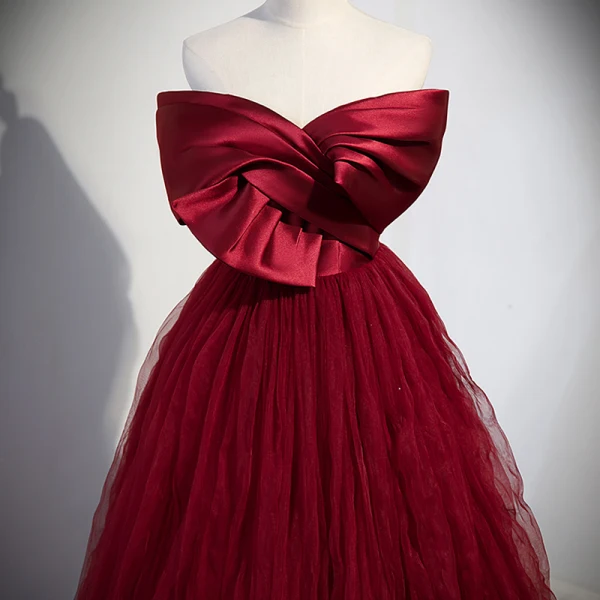 Chic / Beautiful Burgundy Prom Dresses 2023 A-Line / Princess Bow Off-The-Shoulder Short Sleeve Backless Floor-Length / Long Prom Formal Dresses