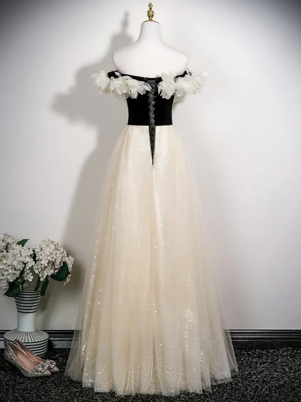 Chic / Beautiful Champagne Appliques Prom Dresses 2025 A-Line / Princess Off-The-Shoulder Short Sleeve Backless Floor-Length / Long Formal Dresses
