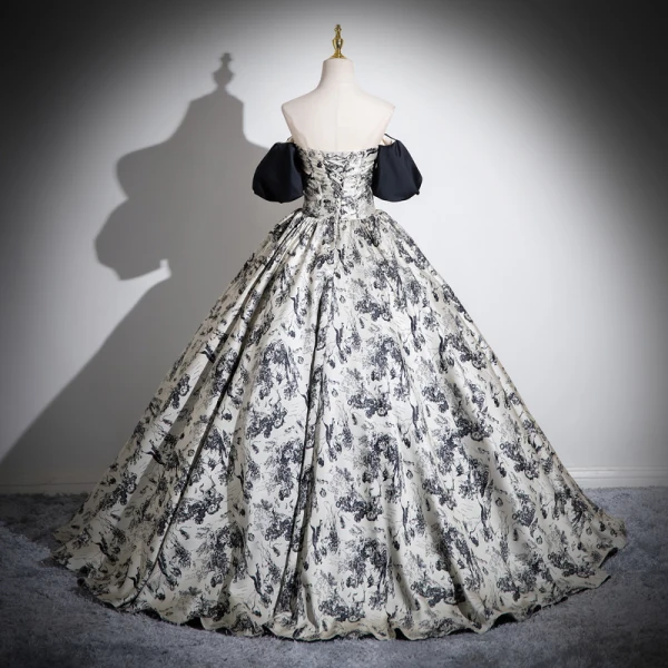 Elegante Schwarz Drucken Ballkleider 2024 Ballkleid Off Shoulder Kurze Ärmel Rückenfreies Lange Ball Festliche Kleider