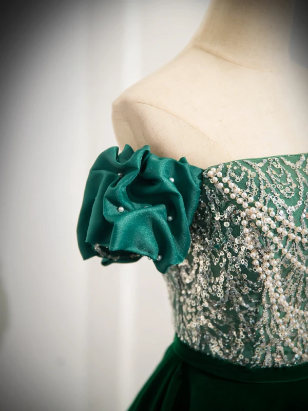 Elegant Dark Green Beading Pearl Sequins Velvet Prom Dresses 2024 A-Line / Princess Off-The-Shoulder Backless Floor-Length / Long Prom Short Sleeve Formal Dresses