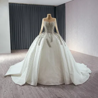 Gama Alta Blanco Hecho A Mano Rhinestone Vestidos De Novia 2024 Ball Gown Scoop Escote Manga Larga Colas De La Corte Boda