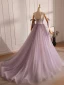 Charmant Lavendel Perlenstickerei Perle Schleife Ballkleider 2024 Ballkleid Spaghettiträger Ärmellos Rückenfreies Sweep / Pinsel Zug Ball Festliche Kleider