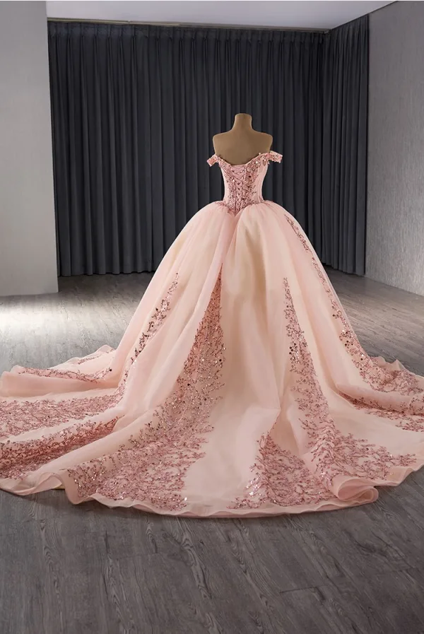Luxury / Gorgeous Blushing Pink Beading Sequins Cascading Ruffles Prom Dresses Ball Gown 2024 Off-The-Shoulder Sleeveless Backless Chapel Train Prom Formal Dresses