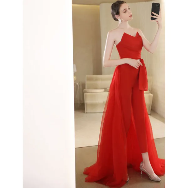 Inhabituel Rouge Combinaison Robe De Soirée 2022 Bustier Sans Manches Dos Nu Train De Balayage Soirée