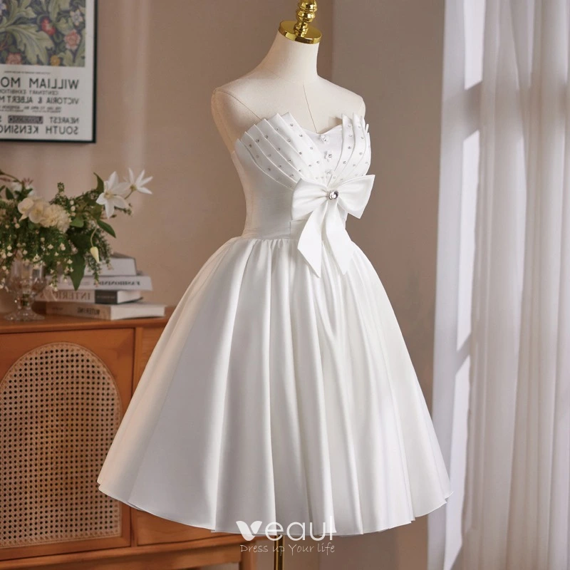 Charming White Rhinestone Bow Homecoming Graduation Dresses 2025 Ball Gown Strapless Sleeveless Backless Floor-Length / Long Formal Dresses