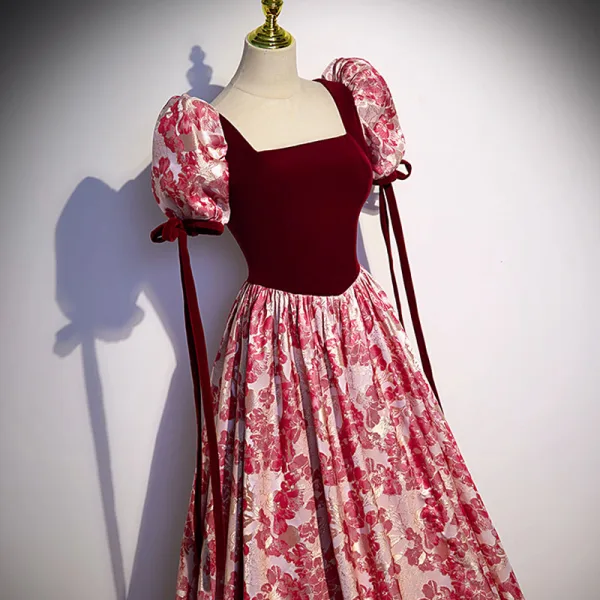 Chic / Beautiful Burgundy Printing Sequins Prom Dresses A-Line / Princess 2022 Square Neckline Puffy Short Sleeve Backless Sweep Train Prom Formal Dresses
