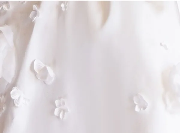 Eleganta Vita Satin Appliqués Bröllopsklänningar 2025 Balklänning Axelbandslös Ärmlös Halterneck Långa