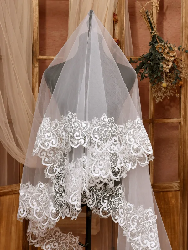 Elegant White Handmade Lace Flower 3 m Sweep Train Wedding Veils 2025