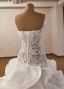Luxe Blanche Paillettes Perle Faux Diamant Volants Robe De Mariée 2026 Trompette / Sirène Bustier Sans Manches Dos Nu Chapel Train