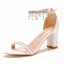 Sexy Blanche Chaussure De Mariée 2022 Perle Mariage Faux Diamant Bride Cheville 7 cm Talons Épais Peep Toes / Bout Ouvert Sandales Talons Hauts