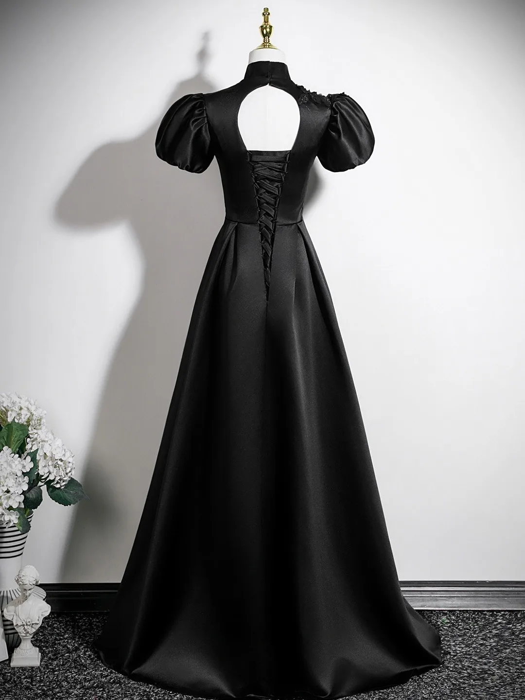 Vintage Retro Black Satin Appliques Prom Dresses 2025 A-Line Princess High Neck Puffy
