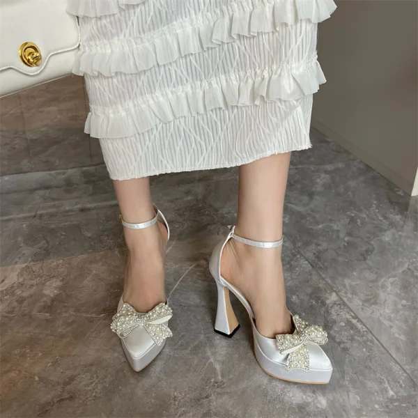 Sexy Black Rhinestone Pearl Bow Evening Party Womens Shoes 2023 Ankle Strap 13 cm Stiletto Heels Pointed Toe Womens Shoes High Heels
