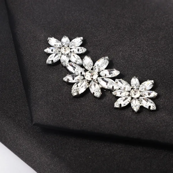 Enkla Svarta Enfärgad Rhinestone Satin Bal Kuvertväska 2023