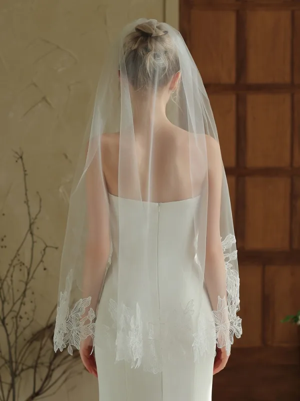 Vintage / Retro White Lace Flower Wedding Veils 2025 1 m Tulle