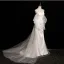 Schlicht Satin Weiß Meerjungfrau Brautkleider / Hochzeitskleider 2024 Bandeau Ärmellos Rückenfreies Sweep / Pinsel Zug Hochzeit