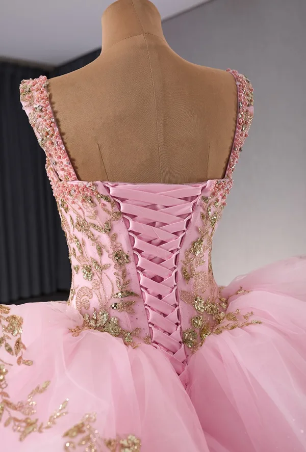 Haut de Gamme Rose Bonbon Fait main Perlage Perle Paillettes Volants en Cascade Robe De Bal 2024 Robe Boule Encolure Carrée Sans Manches Dos Nu Tribunal Train Promo Robe De Ceremonie