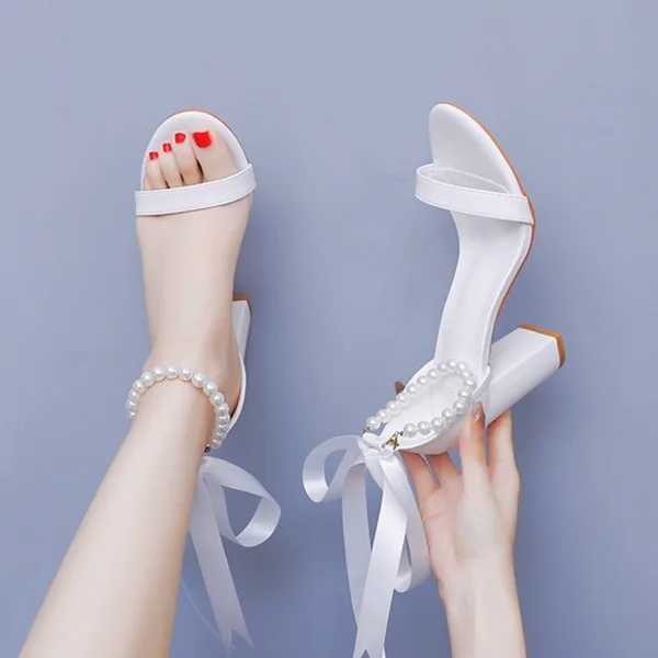 Elegante Weiß Perle Knöchelriemen Sandalen Damen 2025 9 cm Thick Heels Peeptoes Hochzeit Sandaletten Hochhackige