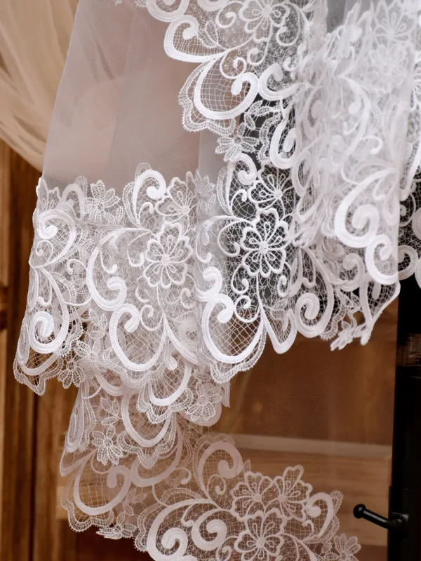 Elegant White Handmade Lace Flower 3 m Sweep Train Wedding Veils 2025