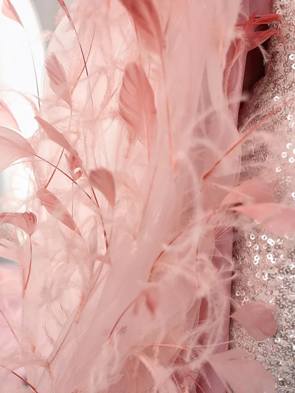 Sexy Argenté Paillettes Plumes Robe De Bal 2025 Trompette / Sirène Bustier Sans Manches Dos Nu Tribunal Train Robe De Ceremonie