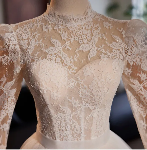 Vintage / Retro White Lace Flower Wedding Dresses 2024 Ball Gown High Neck Long Sleeve Backless Bow Floor-Length / Long Wedding