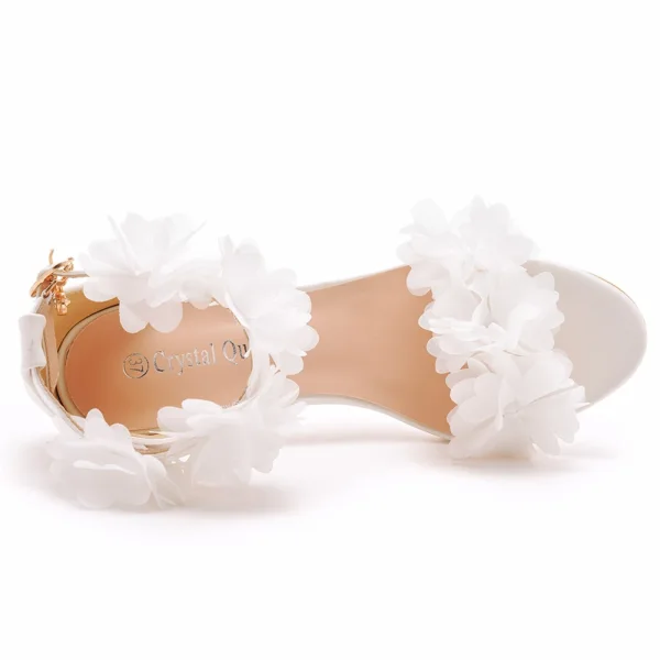 Charmant Blanche Appliques Chaussure De Mariée 2023 Bride Cheville 8 cm Talons Aiguilles Peep Toes / Bout Ouvert Chaussure De Mariée Talons Hauts