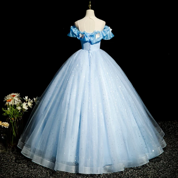 Elegant Sky Blue Lace Butterfly Prom Dresses 2023 Ball Gown Scoop Neck Ruffle Short Sleeve Backless Sequins Floor-Length / Long Prom Formal Dresses