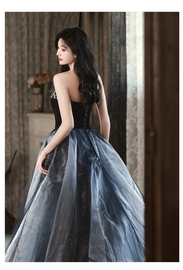 Chic / Beautiful Black Rhinestone Prom Dresses 2024 Ball Gown Strapless Sleeveless Backless Floor-Length / Long Prom Formal Dresses