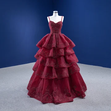 High End Burgundy Beading Pärla Spets Blomma Cascading Volanger Balklänningar 2022 Prinsessa Spaghettiband Ärmlös Halterneck Långa Formella Klänningar