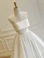 Vintage High End Weiß Handgefertigt Perlenstickerei Pailletten Satin Brautkleider / Hochzeitskleider 2026 A Linie Bandeau Ärmellos Rückenfreies Lange