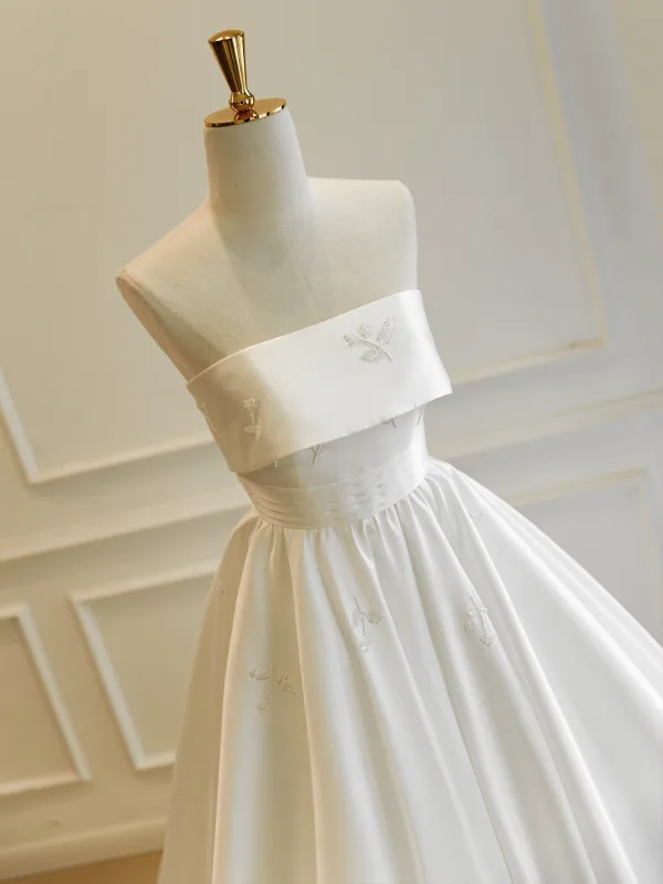 Haut de Gamme Vintage / Originale Blanche Perlage Paillettes Satin Robe De Mariée 2026 Princesse Bustier Sans Manches Dos Nu Longue