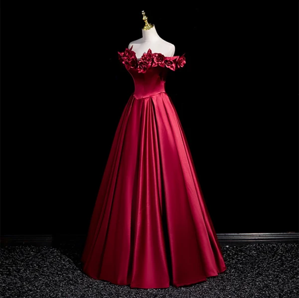 Elegant Burgundy Appliques Satin Prom Dresses 2024 A-Line / Princess Off-The-Shoulder Sleeveless Backless Floor-Length / Long Prom Formal Dresses