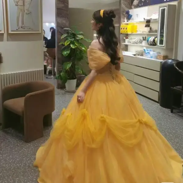 Medieval Yellow Cascading Ruffles Cosplay Prom Dresses 2025 Ball Gown Off-The-Shoulder Short Sleeve Backless Floor-Length / Long Prom Formal Dresses